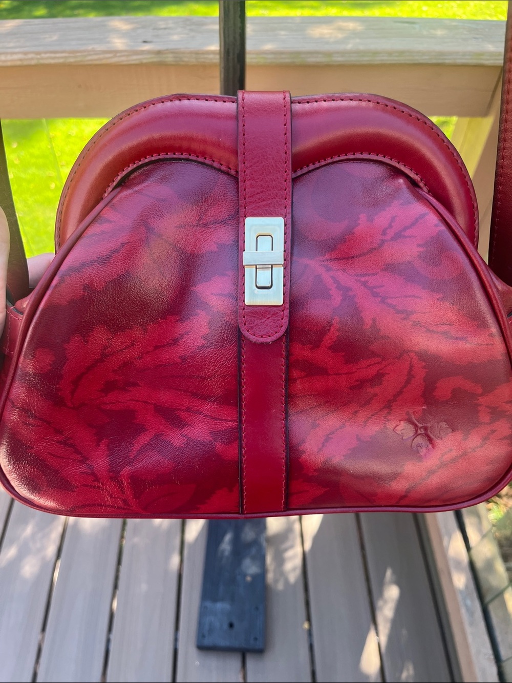 Patricia Nash Red Marbled Leather Crossbody with Gold-Tone Clasp - Picture 3 of 15